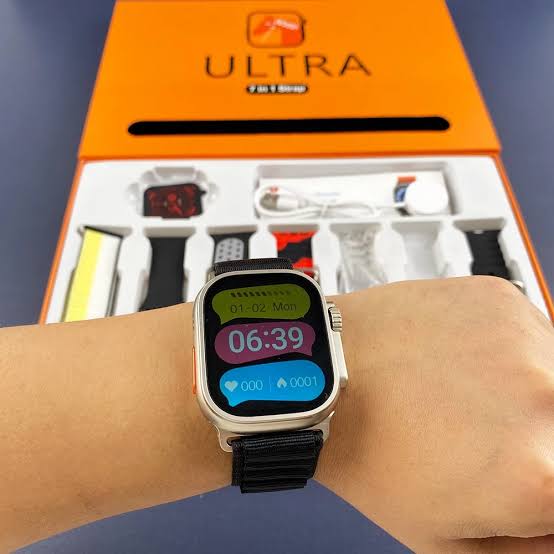 7 In 1 Ultra Smart Watch with Customizable Bands and Versatile Features (random Color)